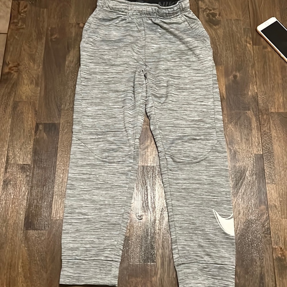Nike Dri-Fit Sweats size Large